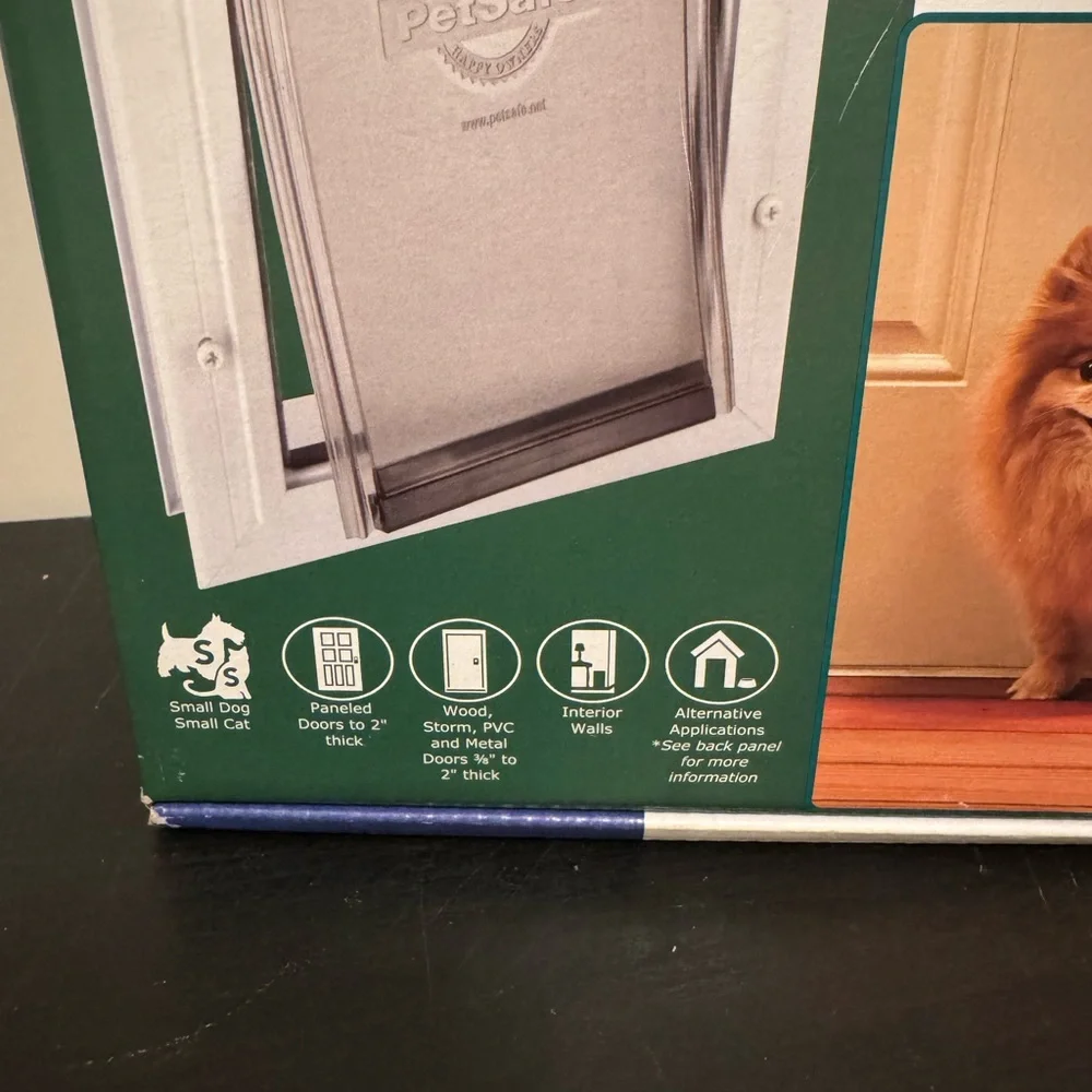 PetSafe Aluminum Pet Dog Door Small Dogs Or Cats 1-15 Lbs PPA00-10859 NEW